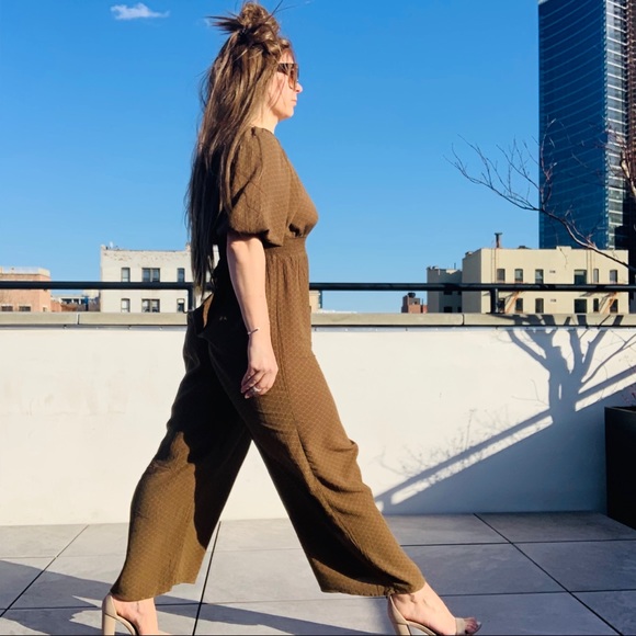 UO Vintage Bell Sleeve V-neck Earthy Jumpsuit Long Legs - Picture 13 of 16